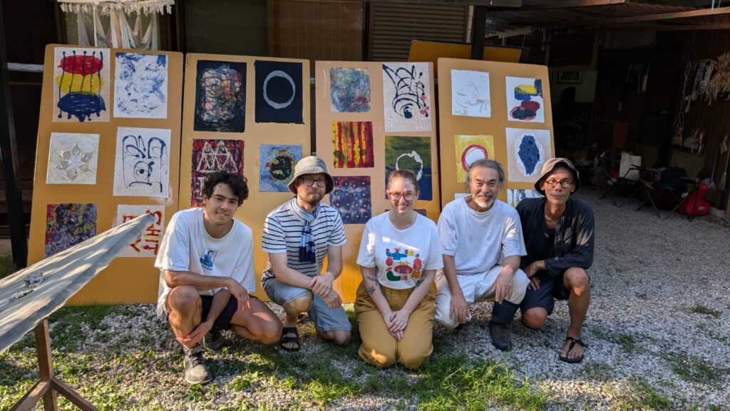 Yanai Tsuguo washi paper making workshop in japan with Shiro Oni Studio artists